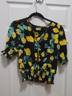 Sugarlips Black Lemon & Green Tie-Front Floral Blouse